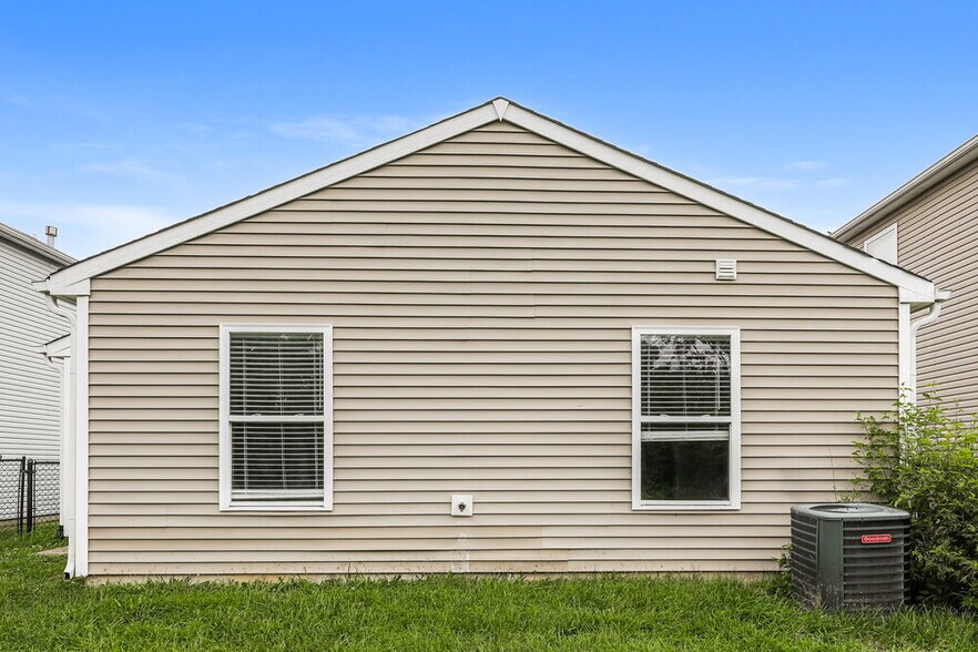 Building Photo - 3015 Redland Ln