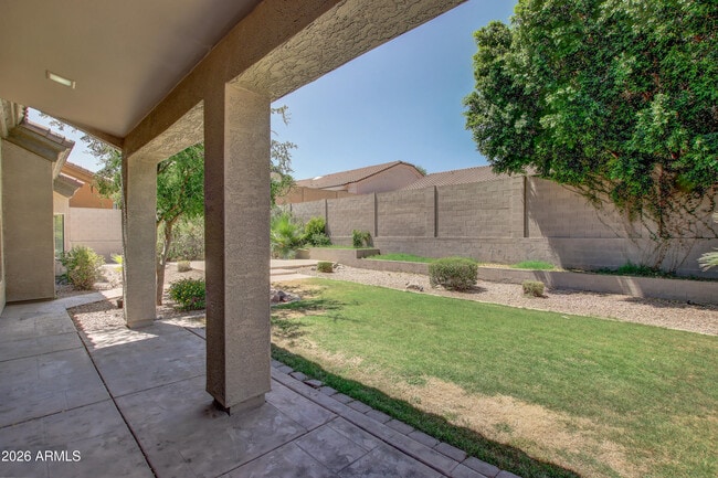 Building Photo - 1918 E Marilyn Rd