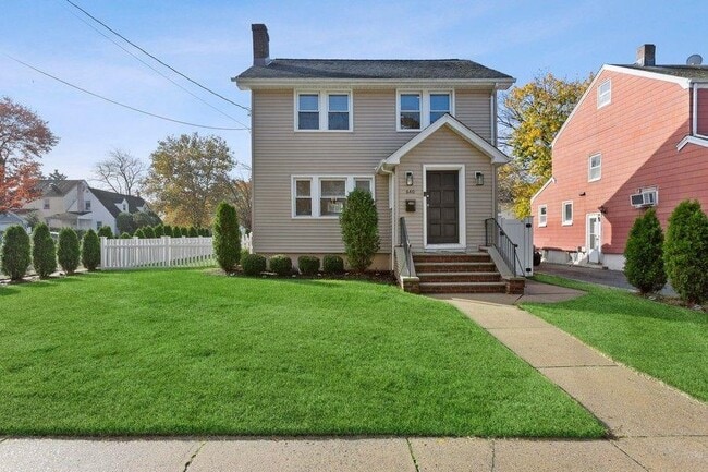 Building Photo - 640 Martense Ave