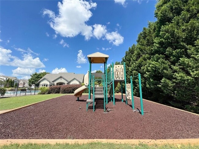 Building Photo - 2196 Executive Dr N