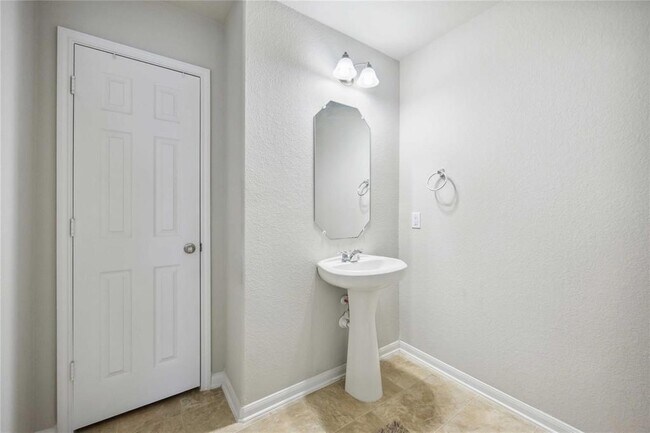 Building Photo - 21103 Fox Burrow Trail