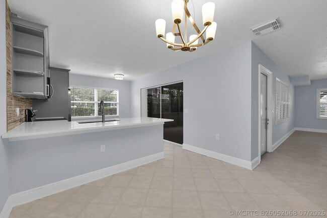 Building Photo - 3513 SW Sunset Trace Cir