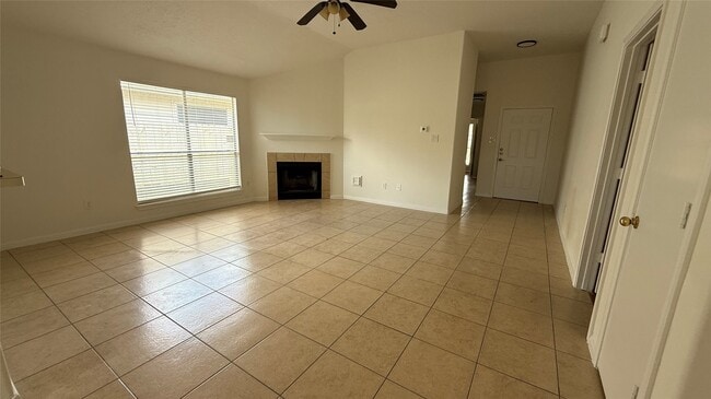 Building Photo - 4026 Redwood Hill Ct