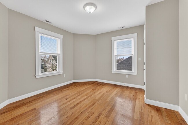 Building Photo - 42 Almont St