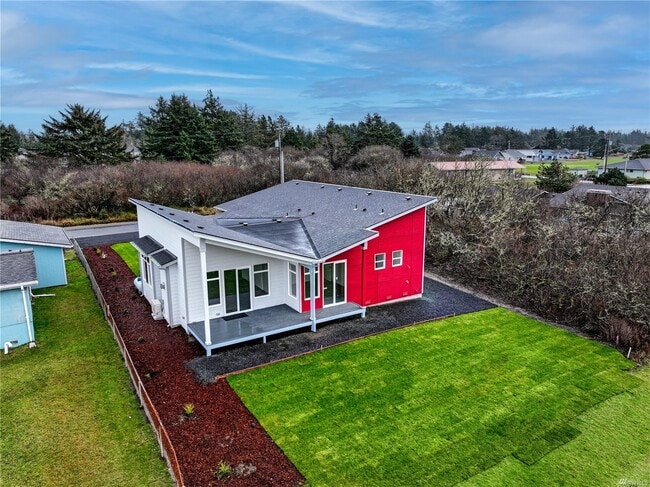 Building Photo - 514 Canal Dr NE