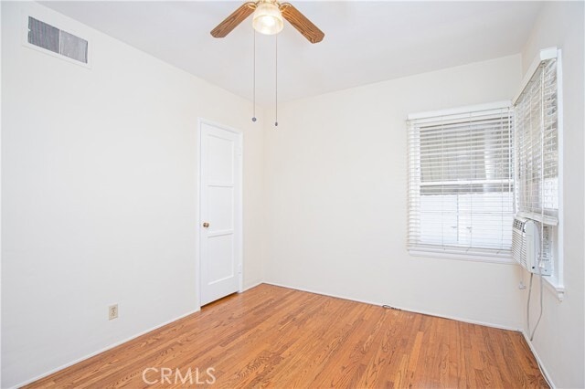 Building Photo - 1562 Riverside Dr