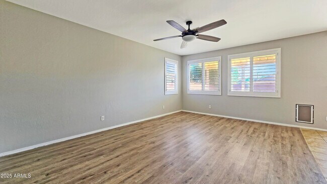 Building Photo - 16233 W Miami St