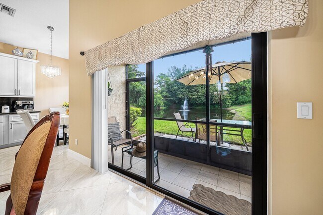 Building Photo - 13676 Cortez Dr