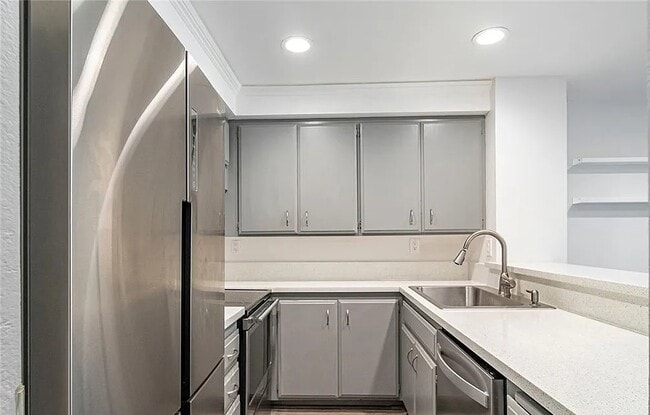 Building Photo - Great Value Rental Unit Available Now