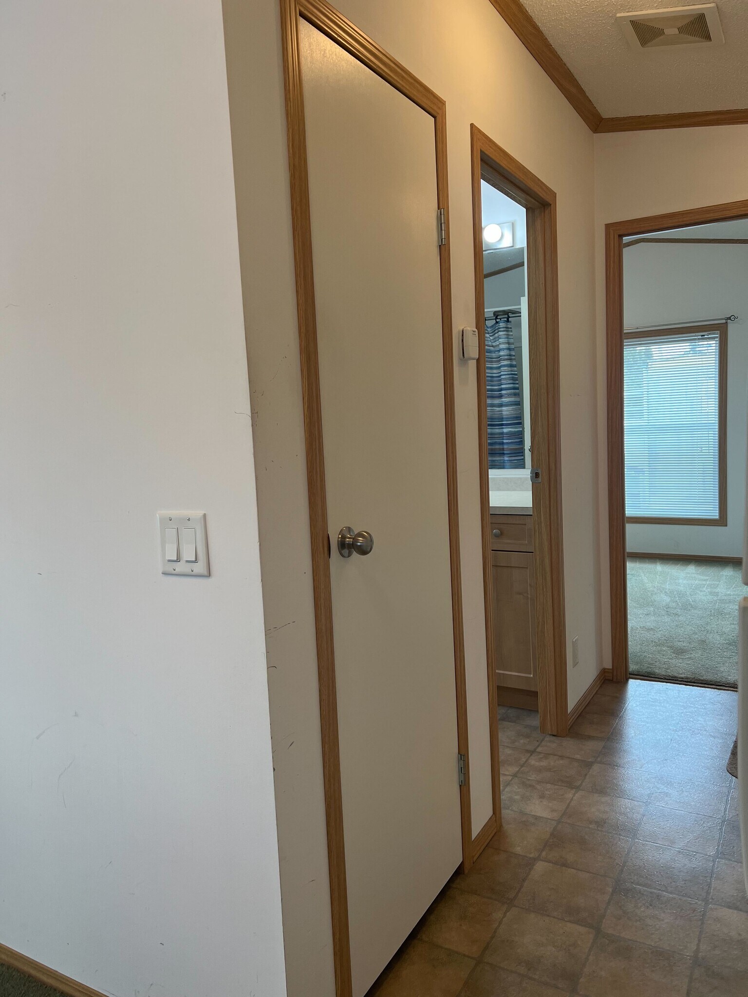 Building Photo - 1200 Lincoln St