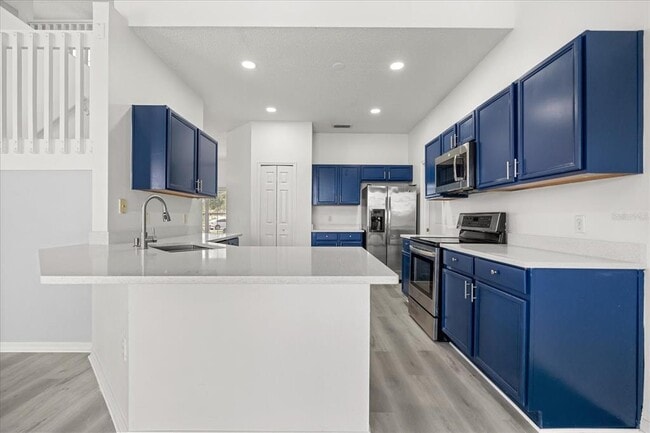 Building Photo - 521 Bromley Ct