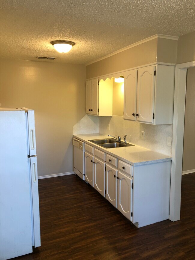 Building Photo - 13403 Rhudy Dr