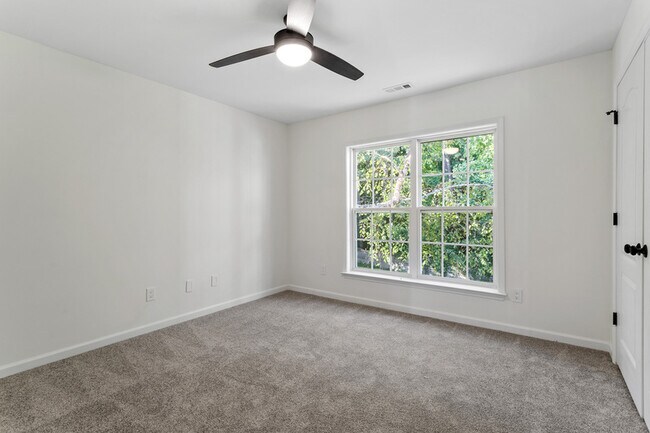 Building Photo - 2507 Dawn Ridge Ct
