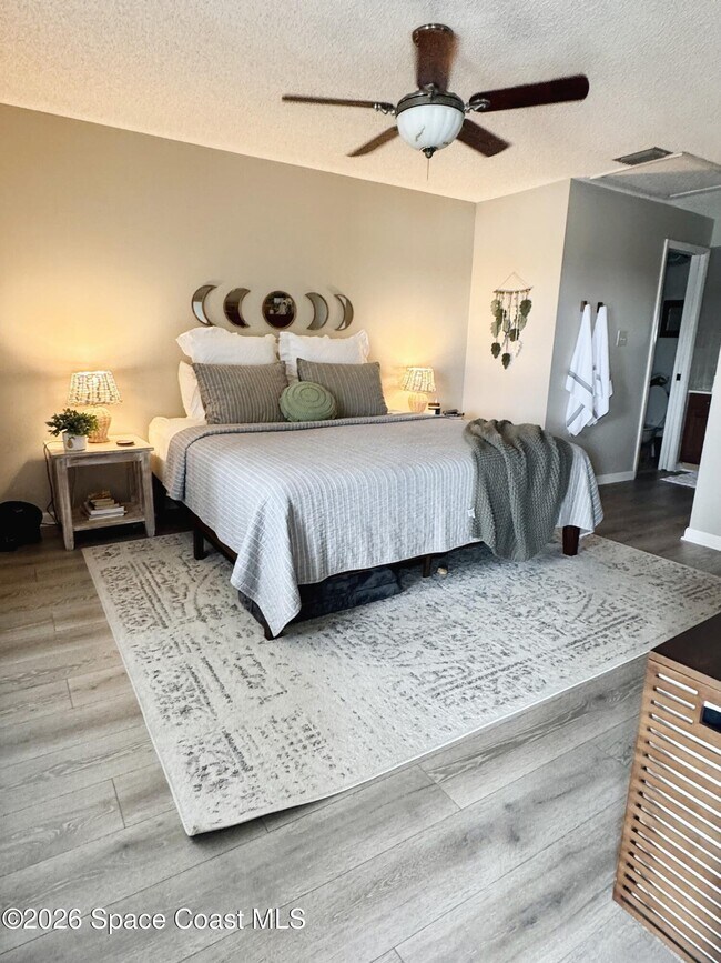 Building Photo - 325 S Banana River Blvd