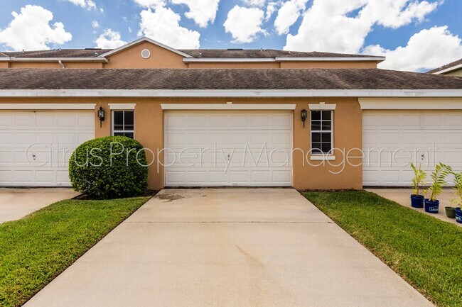 Building Photo - Daniels Landing 2/2.5 Townhome available now!