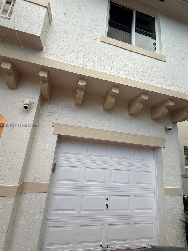 Building Photo - 14816 SW 104th St