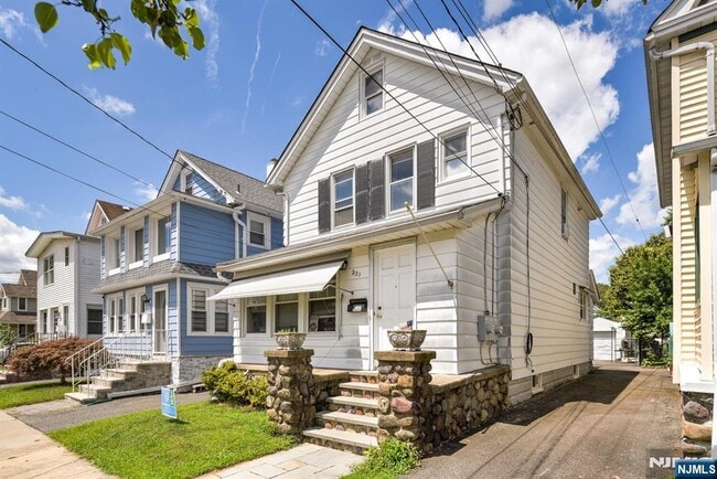 Building Photo - 221 Old Boonton Rd