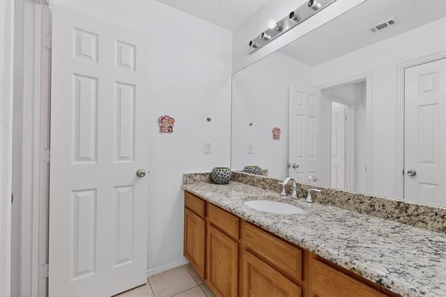 Building Photo - 636 Allen Rd