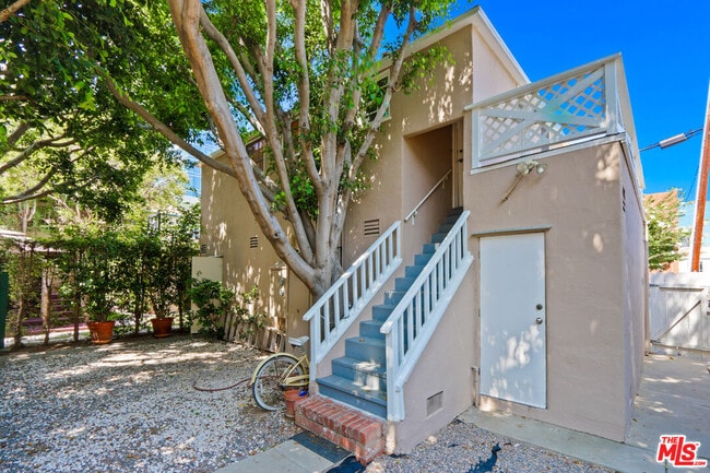 Building Photo - 9965 Durant Dr