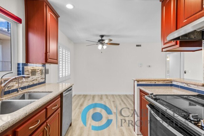 Building Photo - Beautiful 2bd/2ba 2nd Floor Condo with Bra...