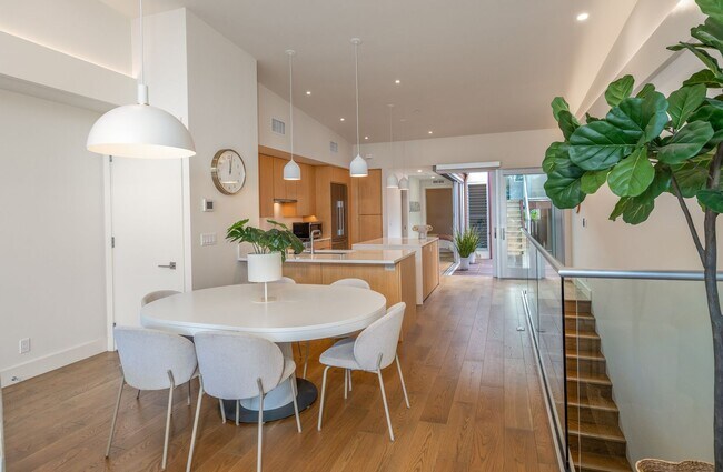 Building Photo - Beautiful Fully Furnished, 3 Bed/3 Bath Makali'i at Wailea Townhome with Infinity Pool