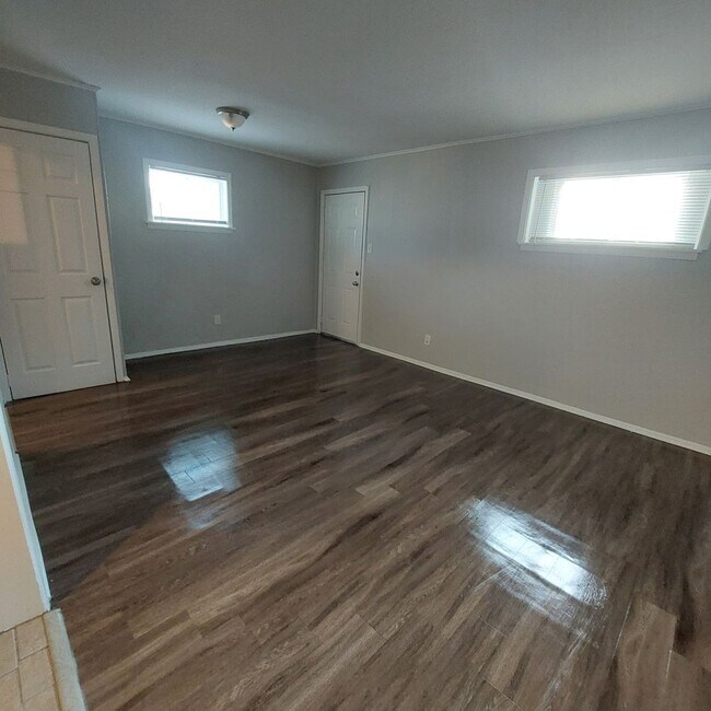 Building Photo - 2959 Randy Ln