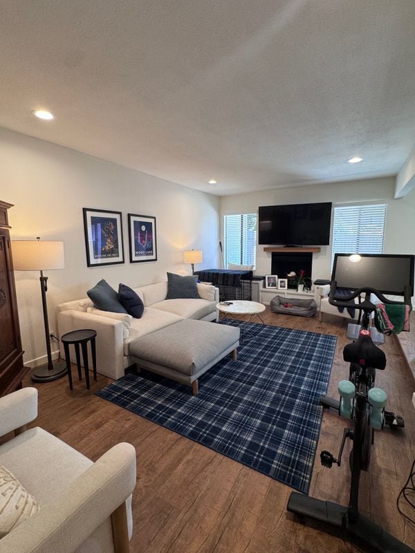 Building Photo - 1645 Copa De Oro Ct