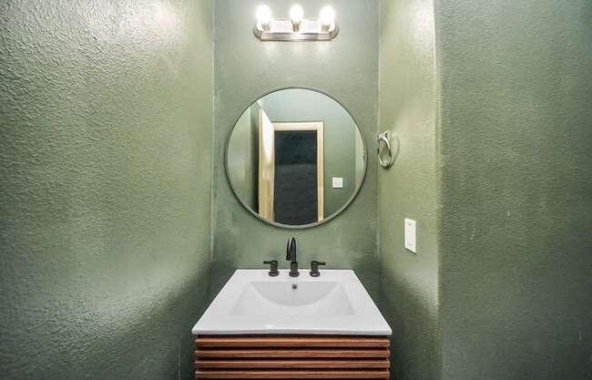 Building Photo - 7946 Atwood Hills Ln