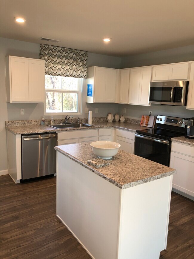 Kitchen - 5202 Austin Knoll Ct