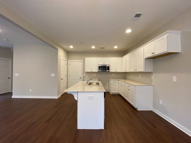Building Photo - 4 Bedroom Home for Rent in Pinson, AL! Available NOW!