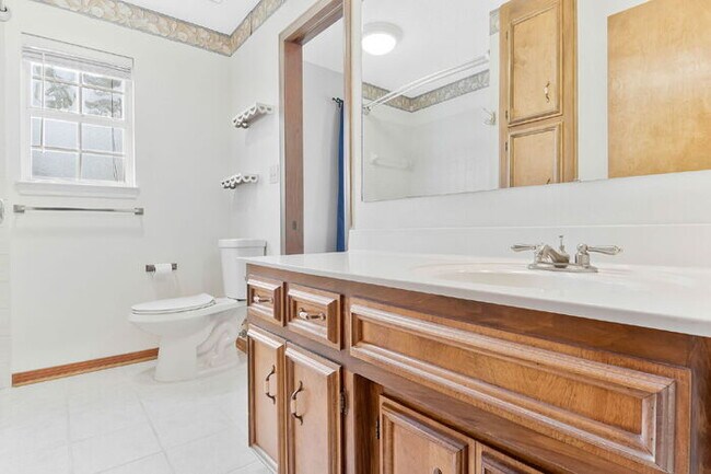 Building Photo - AVAILABLE NOW – $3,000/MONTH – ALL UTILITIES + LAWN SERVICE + POOL SERVICE INCLUDED!