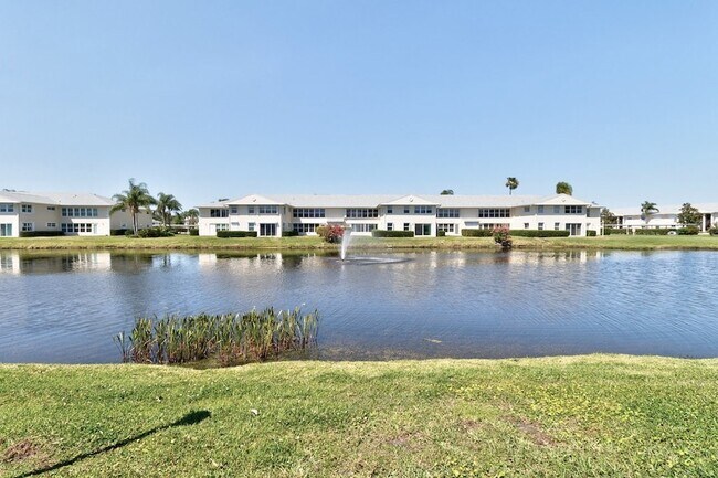 Building Photo - 830 Lake Orchid Cir