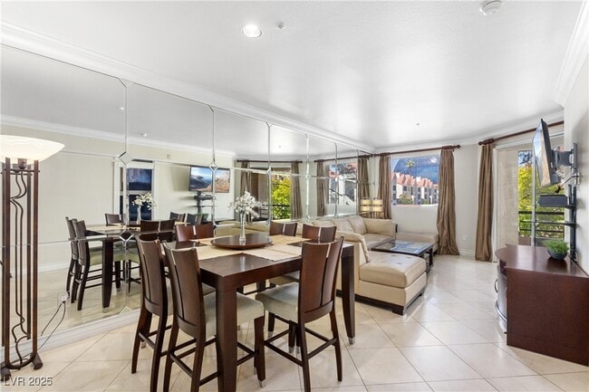 Building Photo - 260 E Flamingo Rd