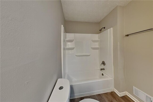 Building Photo - 4798 Southern Ct NW