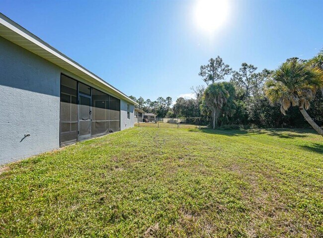 Building Photo - 1647 Squaw Ln