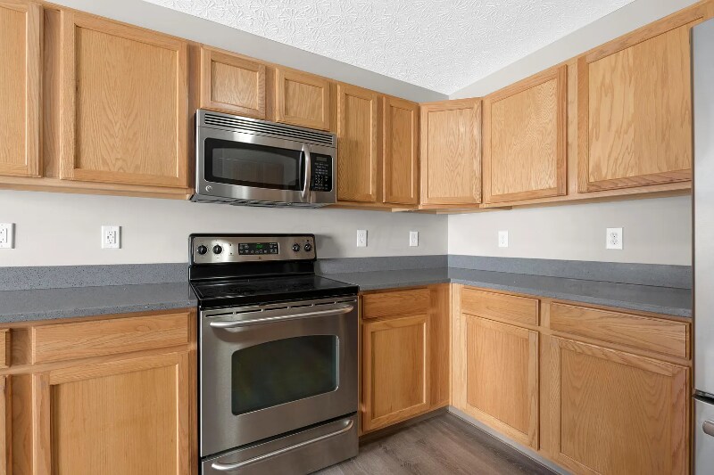 Building Photo - 6036 Pennington Creek Dr