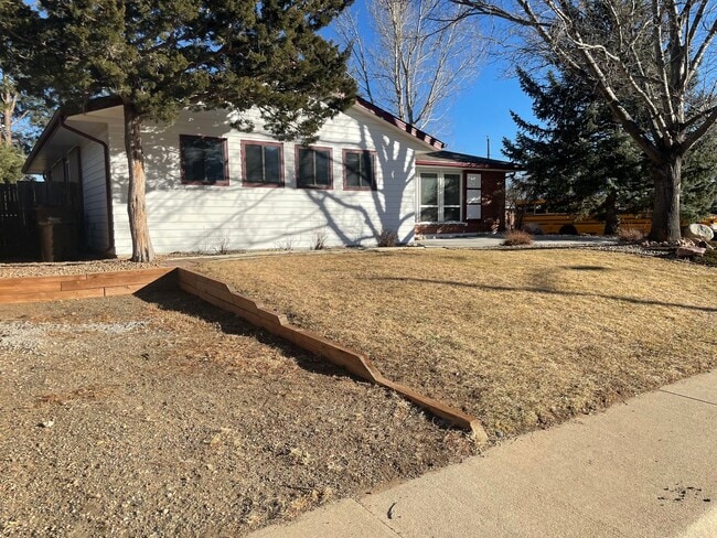Building Photo - Newly Updated 6 Bedroom South Boulder Home