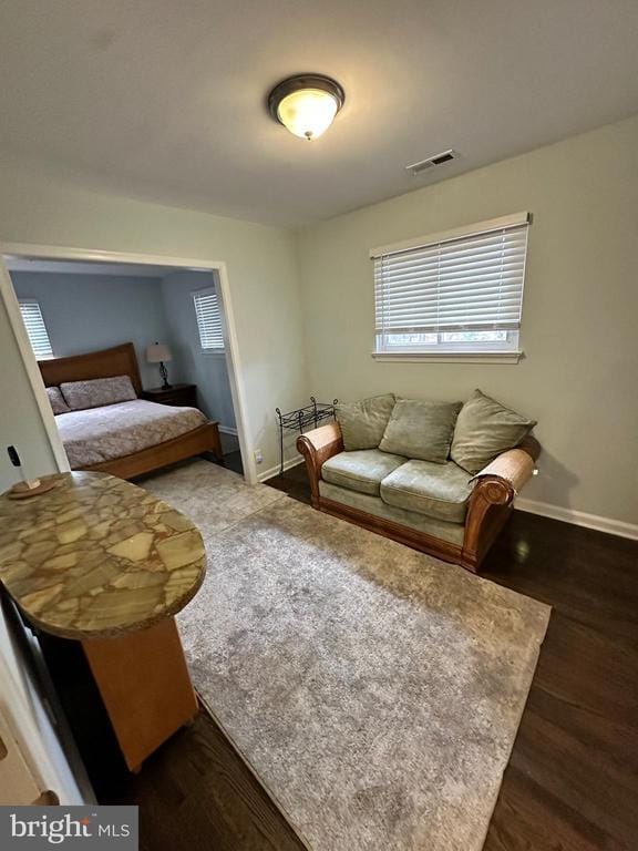 Building Photo - 10006 Green Forest Dr