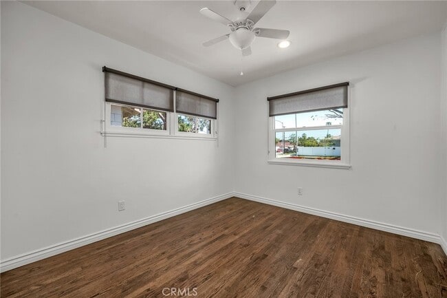 Building Photo - 6139 Tampa Ave