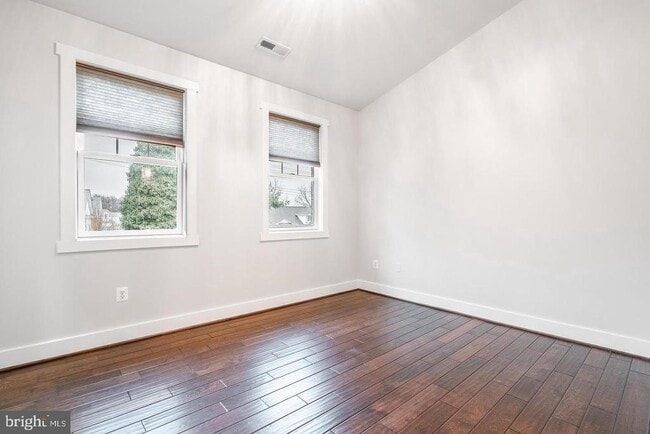 Building Photo - 4110 Cherry Hill Rd
