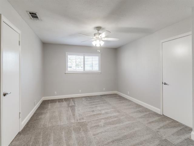 Building Photo - 4432 Willow Ln