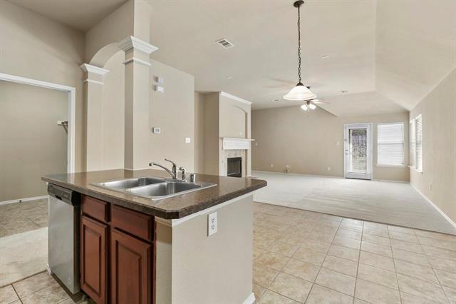 Building Photo - 5121 Blackwood Dr