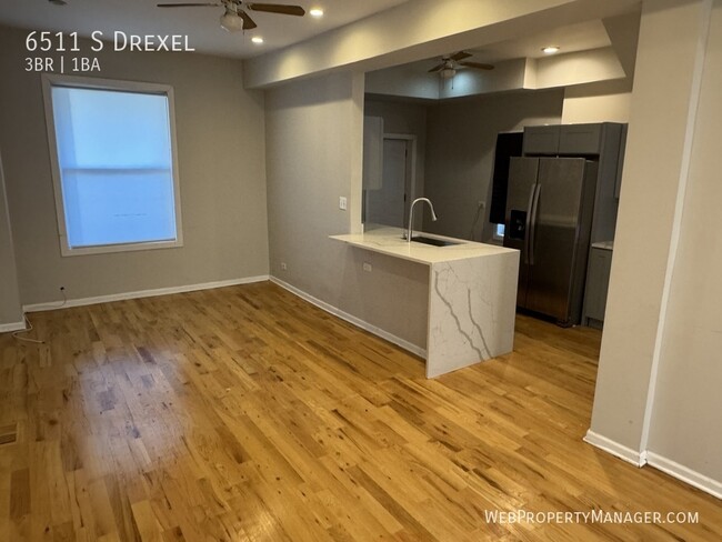 Building Photo - 6511 S Drexel-
