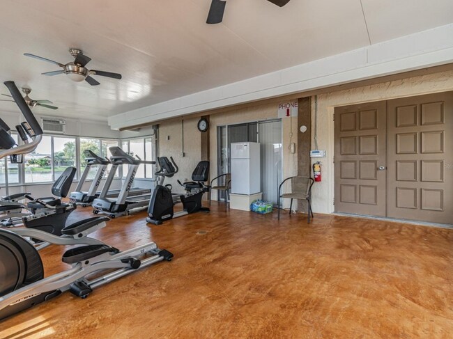 Building Photo - 4022 Davit Dr