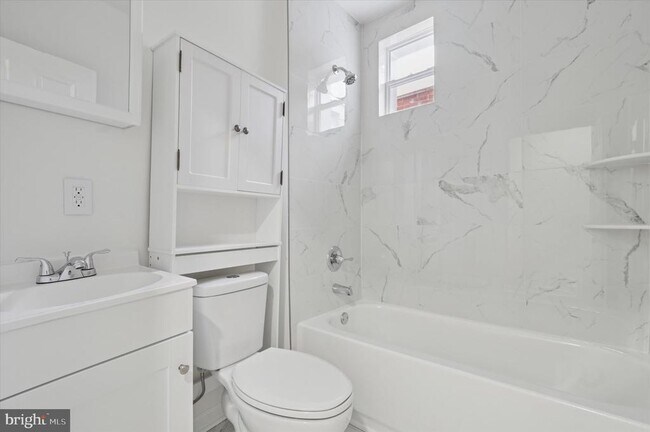 Primary Photo - 1452 N 56th St