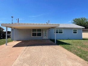 Building Photo - 5108 Lamesa Ave