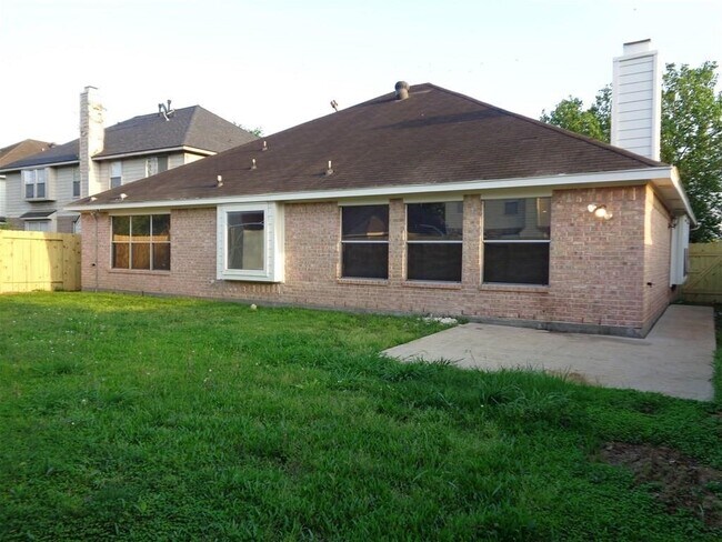 Building Photo - 1830 Arrowhead Ct