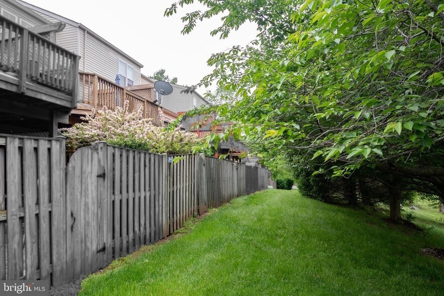 Building Photo - 6348 Field Flower Trl