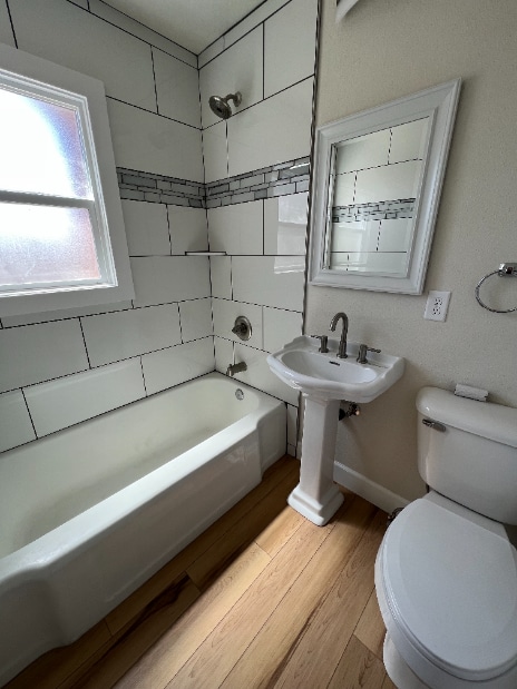 Building Photo - Completely Renovated Three Bedroom Apartment