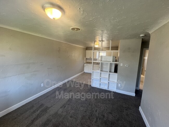 Building Photo - 1105 7th St